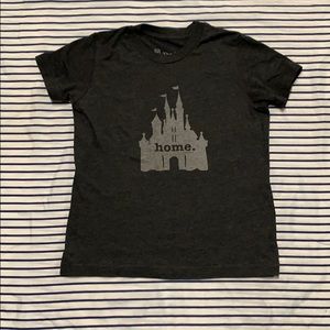 Small Disney shirt♣️